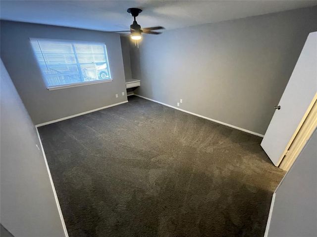 6724 N Meridian Avenue B, Oklahoma City, OK 73116