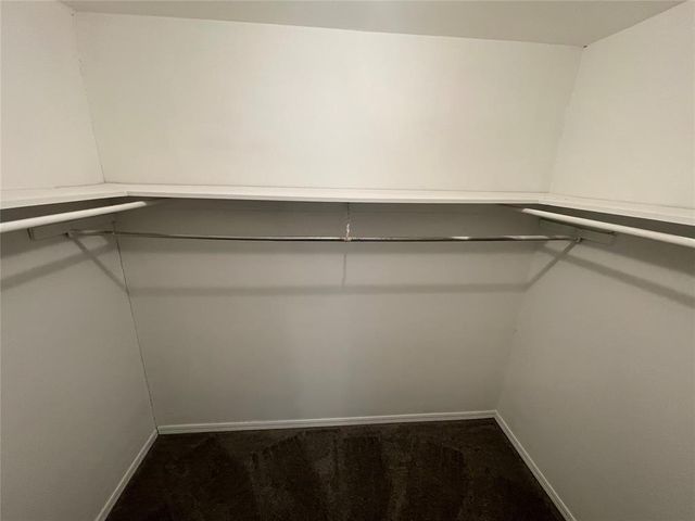 6724 N Meridian Avenue B, Oklahoma City, OK 73116