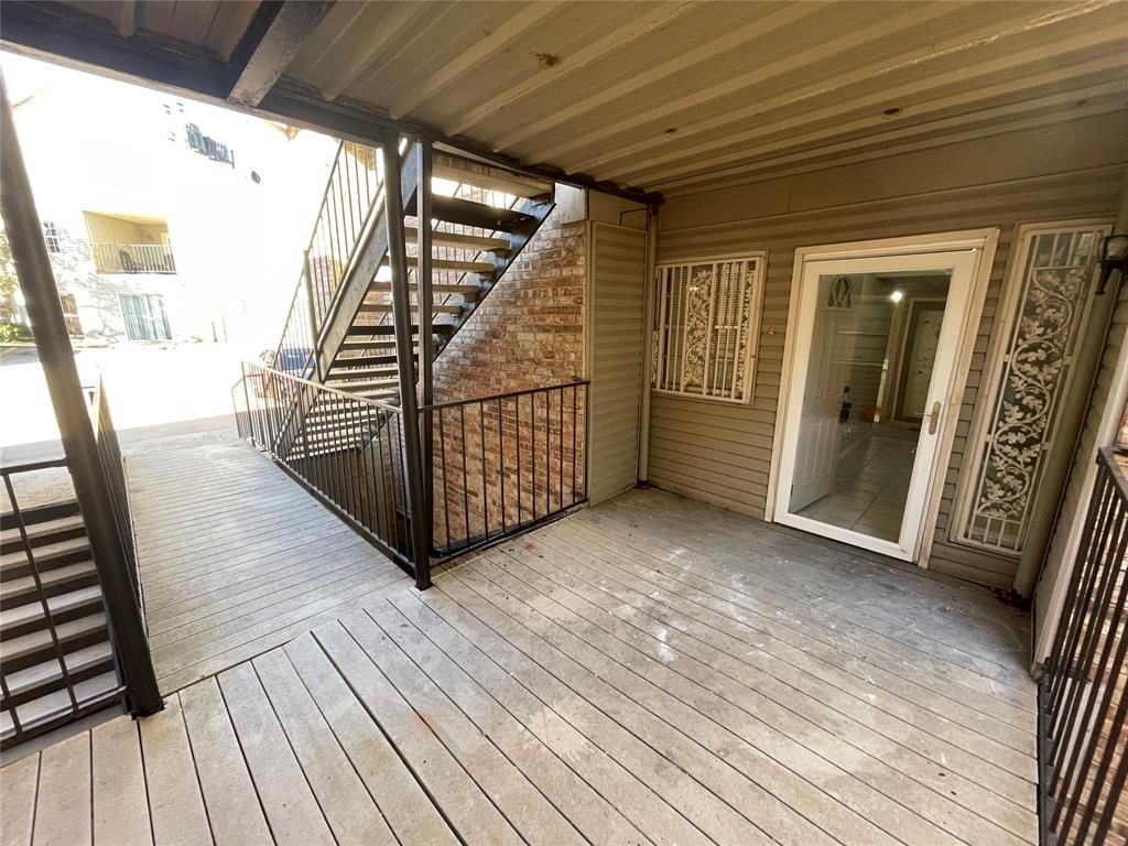 6724 N Meridian Avenue B, Oklahoma City, OK 73116