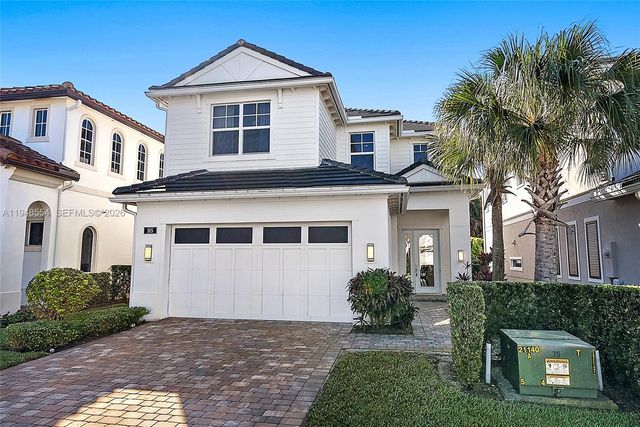 165 Bonnette Hunt Club Ln, Palm Beach Gardens, FL 33418