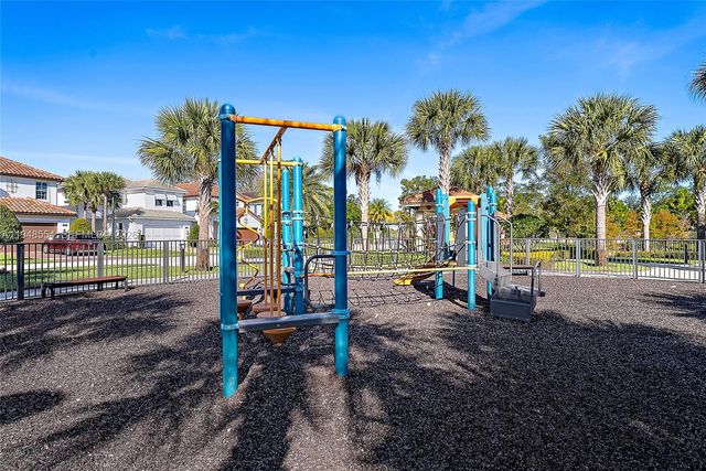 165 Bonnette Hunt Club Ln, Palm Beach Gardens, FL 33418