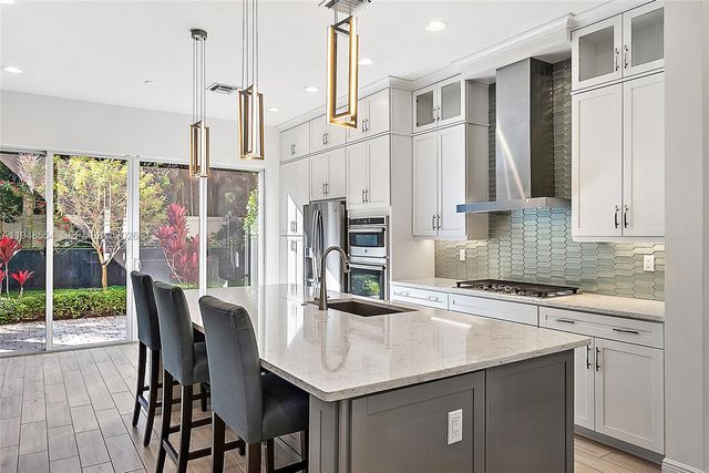 165 Bonnette Hunt Club Ln, Palm Beach Gardens, FL 33418