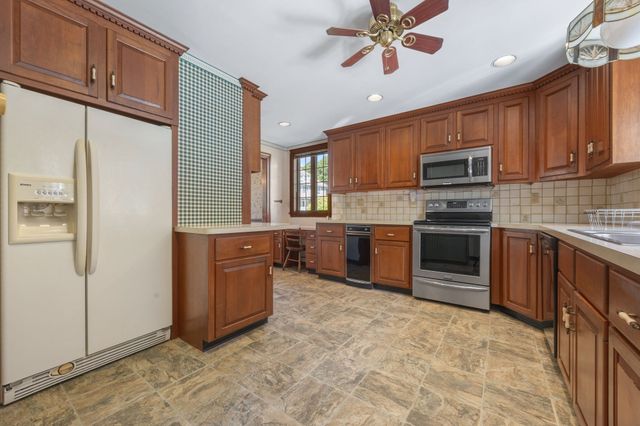 57 Nowell Rd, Melrose, MA 02176