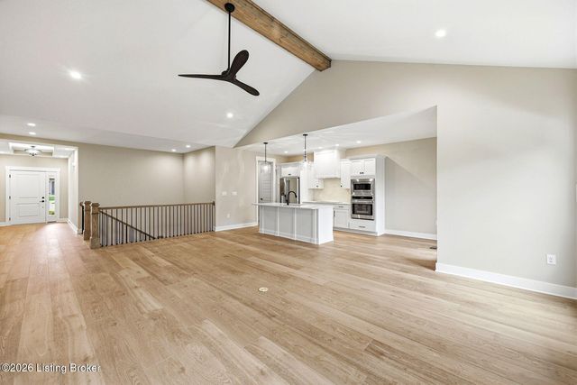 14709 Stable Gate Pl, Louisville, KY 40299
