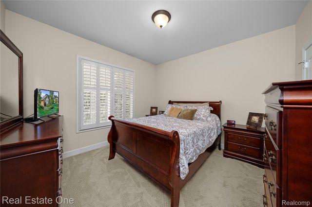 1937 Carsons Cove, Commerce Charter Township, MI 48390