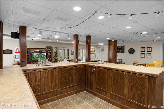 1937 Carsons Cove, Commerce Charter Township, MI 48390