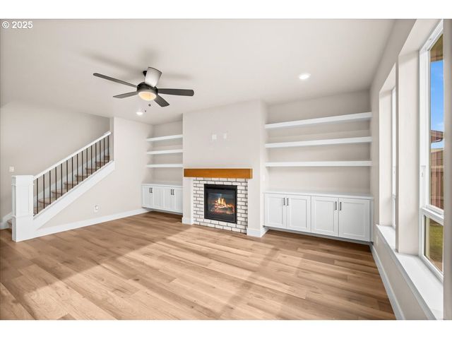 7236 Se BENEDICT St, Hillsboro, OR 97123