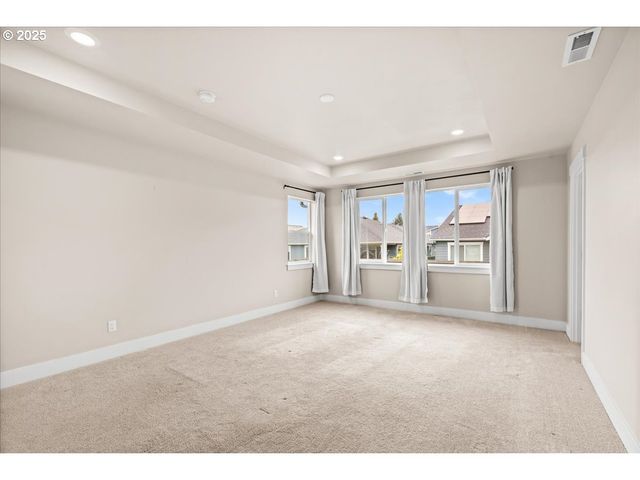 7236 Se BENEDICT St, Hillsboro, OR 97123