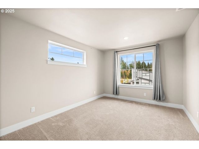 7236 Se BENEDICT St, Hillsboro, OR 97123