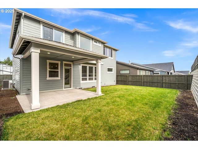 7236 Se BENEDICT St, Hillsboro, OR 97123