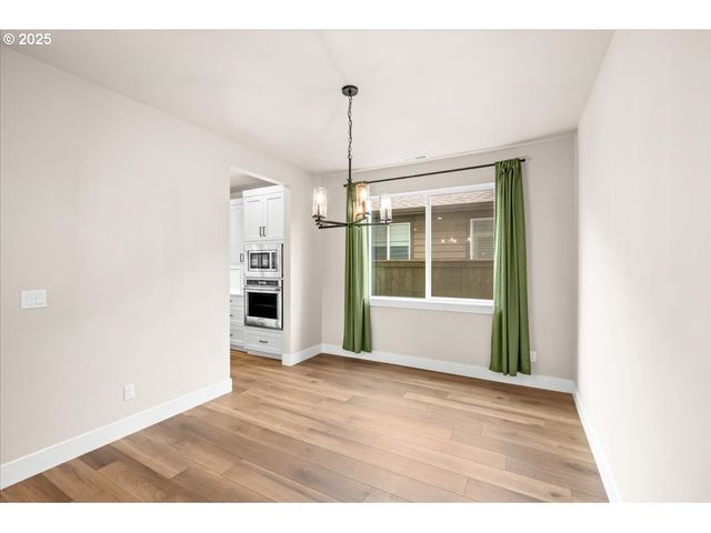 7236 Se BENEDICT St, Hillsboro, OR 97123