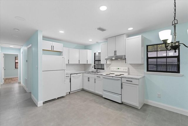21445 SE 64TH AVENUE, Hawthorne, FL 32640
