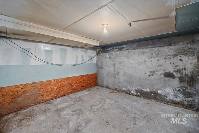 201 Locust Street South, Twin Falls, ID 83301