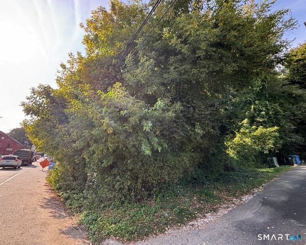 110 North Main Street, Norwich, CT 06360