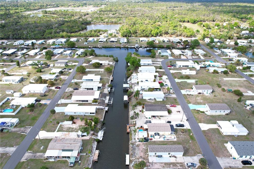 Image 16 of property listing at 1276 SEAGULL DRIVE, Englewood, FL 34224