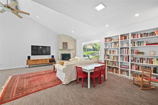 3907 Cresthill DR, Austin, TX 78731