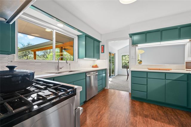 3907 Cresthill DR, Austin, TX 78731