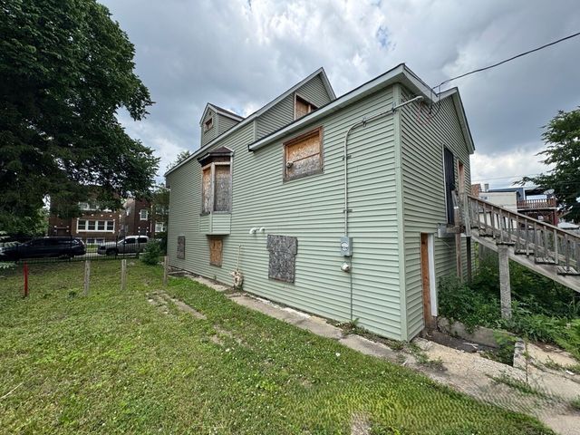 421 N Leclaire Avenue, Chicago, IL 60644