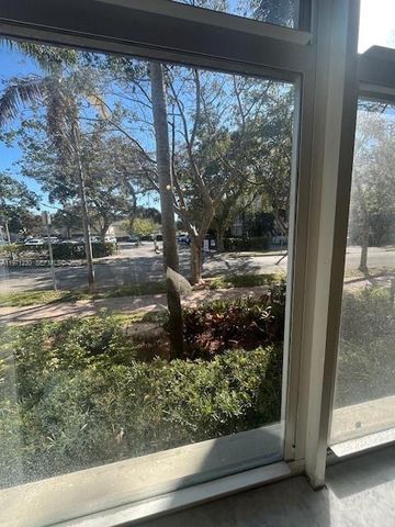 1900 Van Buren St 120B, Hollywood, FL 33020