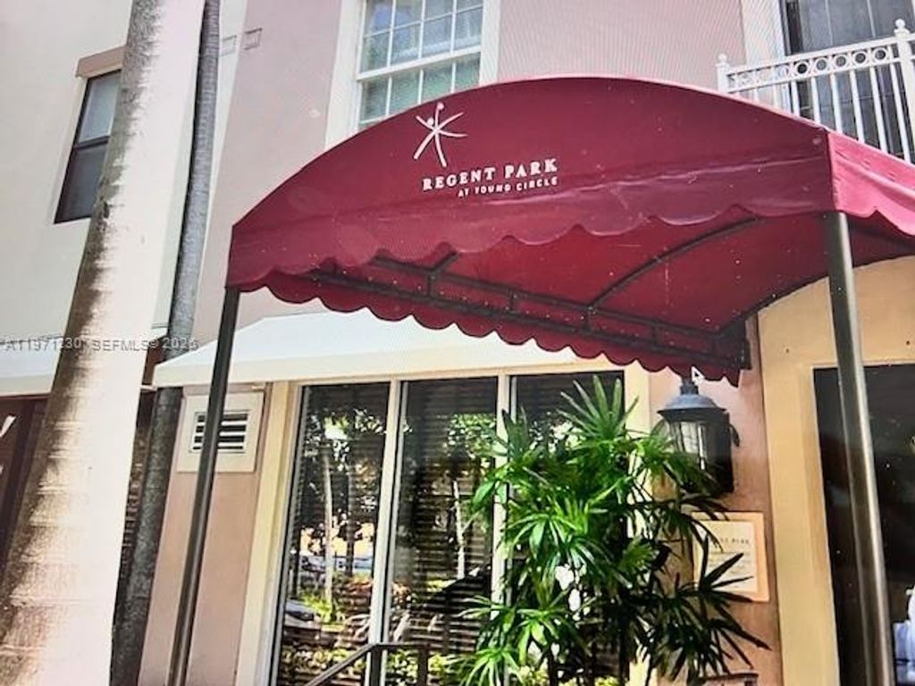 1900 Van Buren St 120B, Hollywood, FL 33020