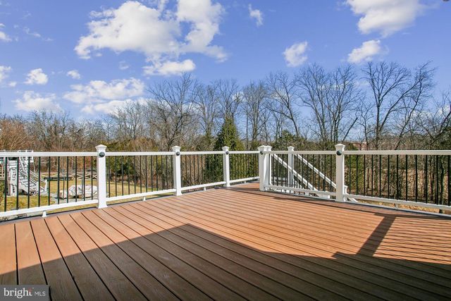 9322 FALLING WATER DR, Bristow, VA 20136