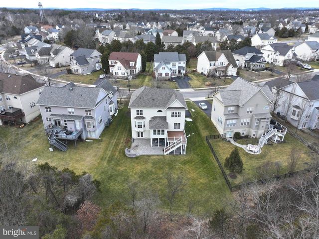 9322 FALLING WATER DR, Bristow, VA 20136