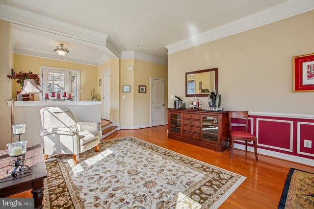 9322 FALLING WATER DR, Bristow, VA 20136