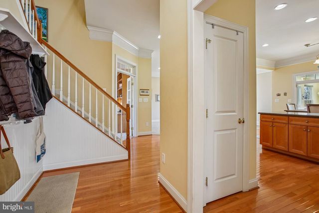 9322 FALLING WATER DR, Bristow, VA 20136