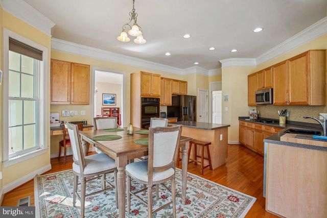 9322 FALLING WATER DR, Bristow, VA 20136