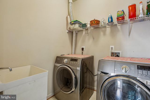 9322 FALLING WATER DR, Bristow, VA 20136