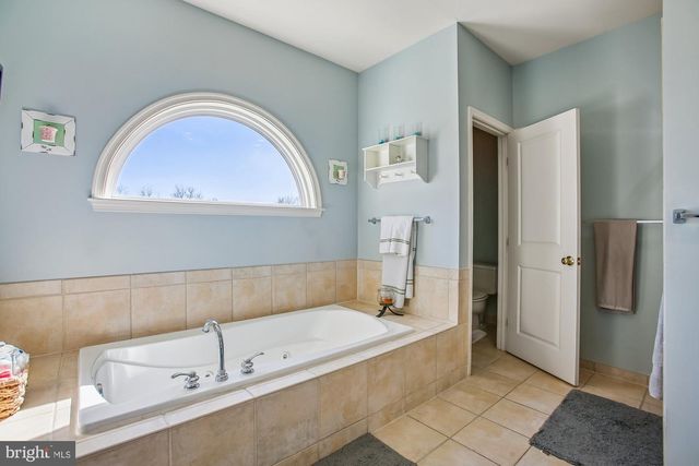 9322 FALLING WATER DR, Bristow, VA 20136