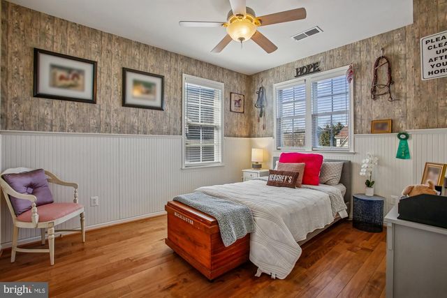 9322 FALLING WATER DR, Bristow, VA 20136