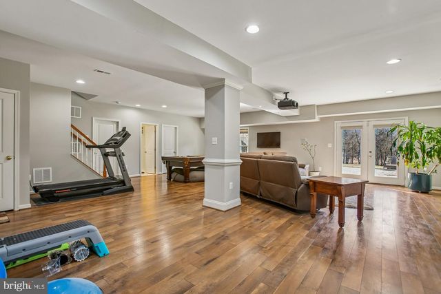 9322 FALLING WATER DR, Bristow, VA 20136