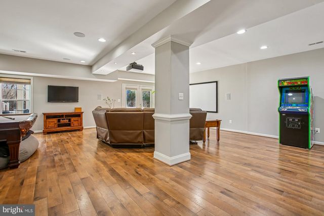 9322 FALLING WATER DR, Bristow, VA 20136