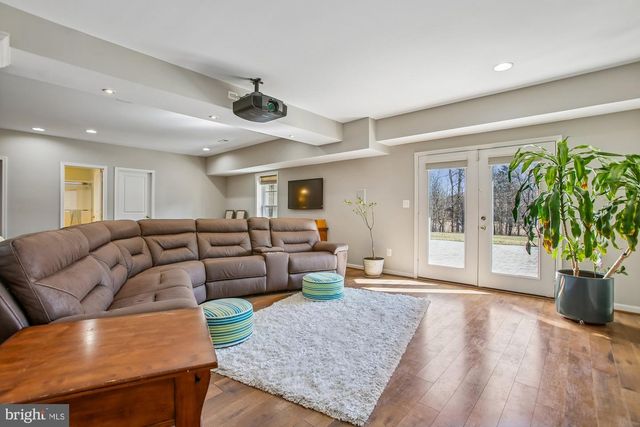 9322 FALLING WATER DR, Bristow, VA 20136