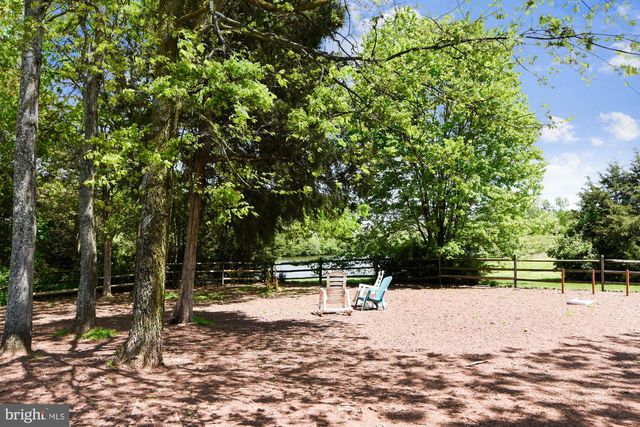 9322 FALLING WATER DR, Bristow, VA 20136