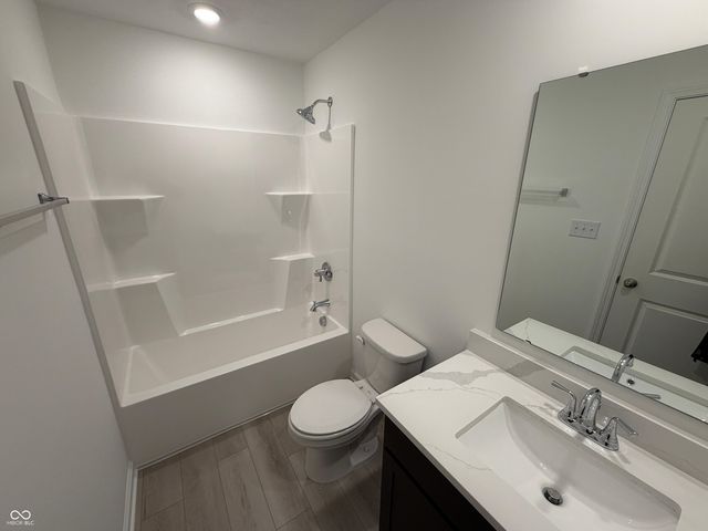 6696 Blackthorne Drive, Pendleton, IN 46064