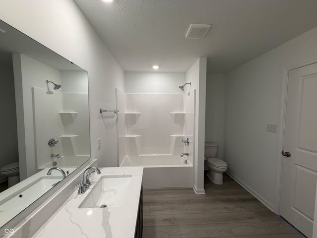 6696 Blackthorne Drive, Pendleton, IN 46064