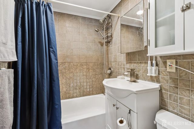 21 Rodney Road, East Brunswick, NJ 08816