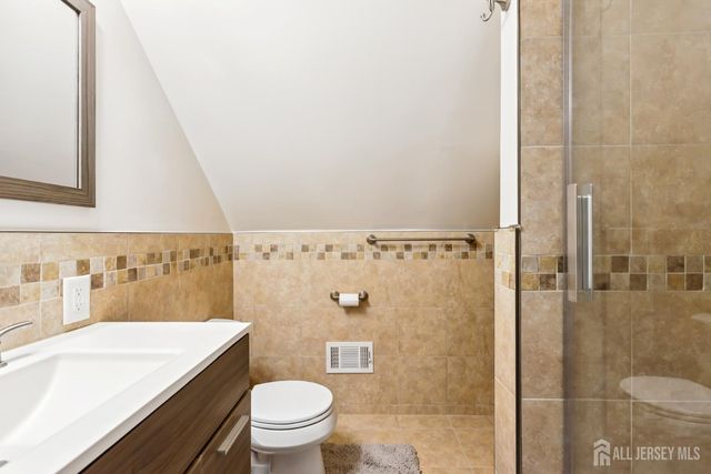 21 Rodney Road, East Brunswick, NJ 08816