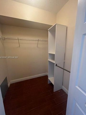 140 S Dixie Hwy 507, Hollywood, FL 33020