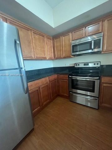 140 S Dixie Hwy 507, Hollywood, FL 33020