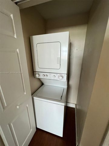 140 S Dixie Hwy 507, Hollywood, FL 33020