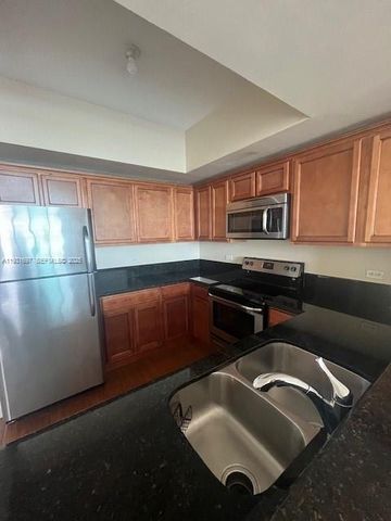 140 S Dixie Hwy 507, Hollywood, FL 33020