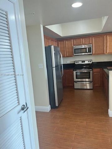 140 S Dixie Hwy 507, Hollywood, FL 33020