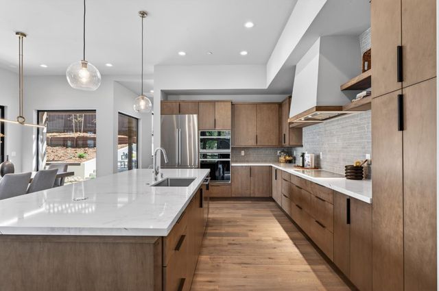 1700 Ridgeview Cir, Auburn, CA 95603