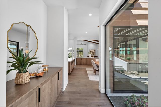 1700 Ridgeview Cir, Auburn, CA 95603