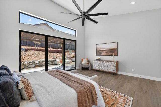 1700 Ridgeview Cir, Auburn, CA 95603