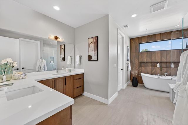 1700 Ridgeview Cir, Auburn, CA 95603