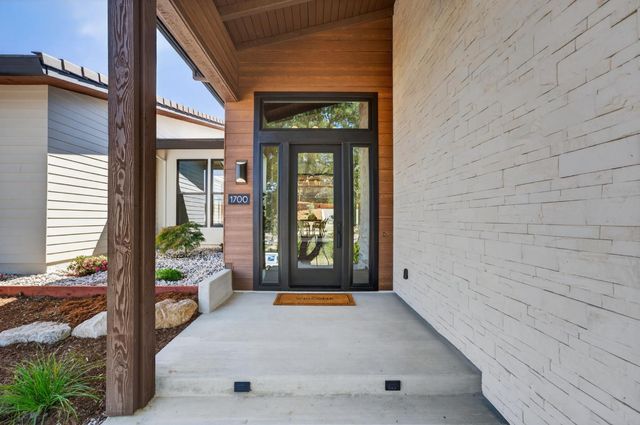 1700 Ridgeview Cir, Auburn, CA 95603